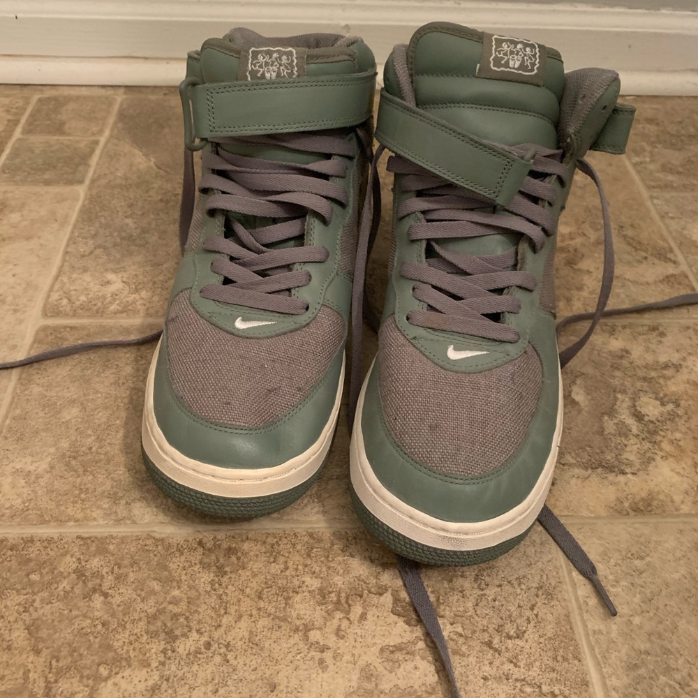 Air Force 1 Mid Grey